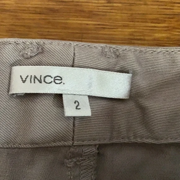 Vince khaki shorts size: 2